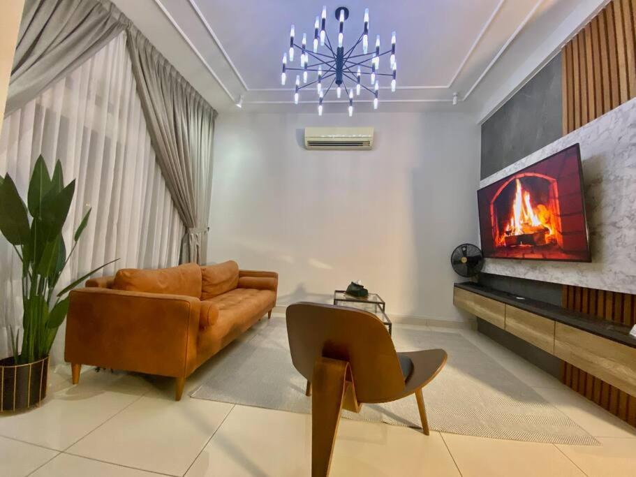 Luxury 2-Storey Terrace House Near Ioi City Mall ปุตราจายา ภายนอก รูปภาพ