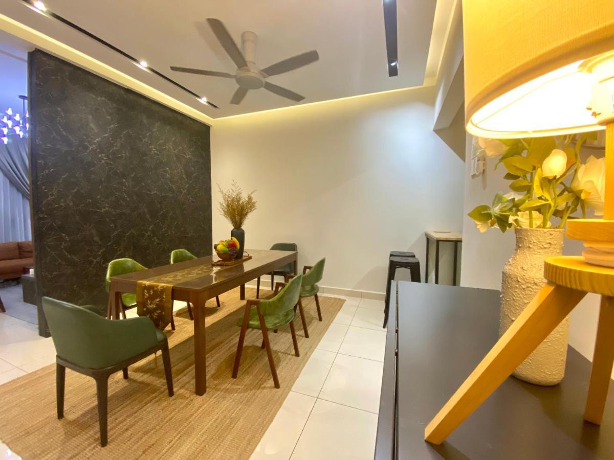 Luxury 2-Storey Terrace House Near Ioi City Mall ปุตราจายา ภายนอก รูปภาพ