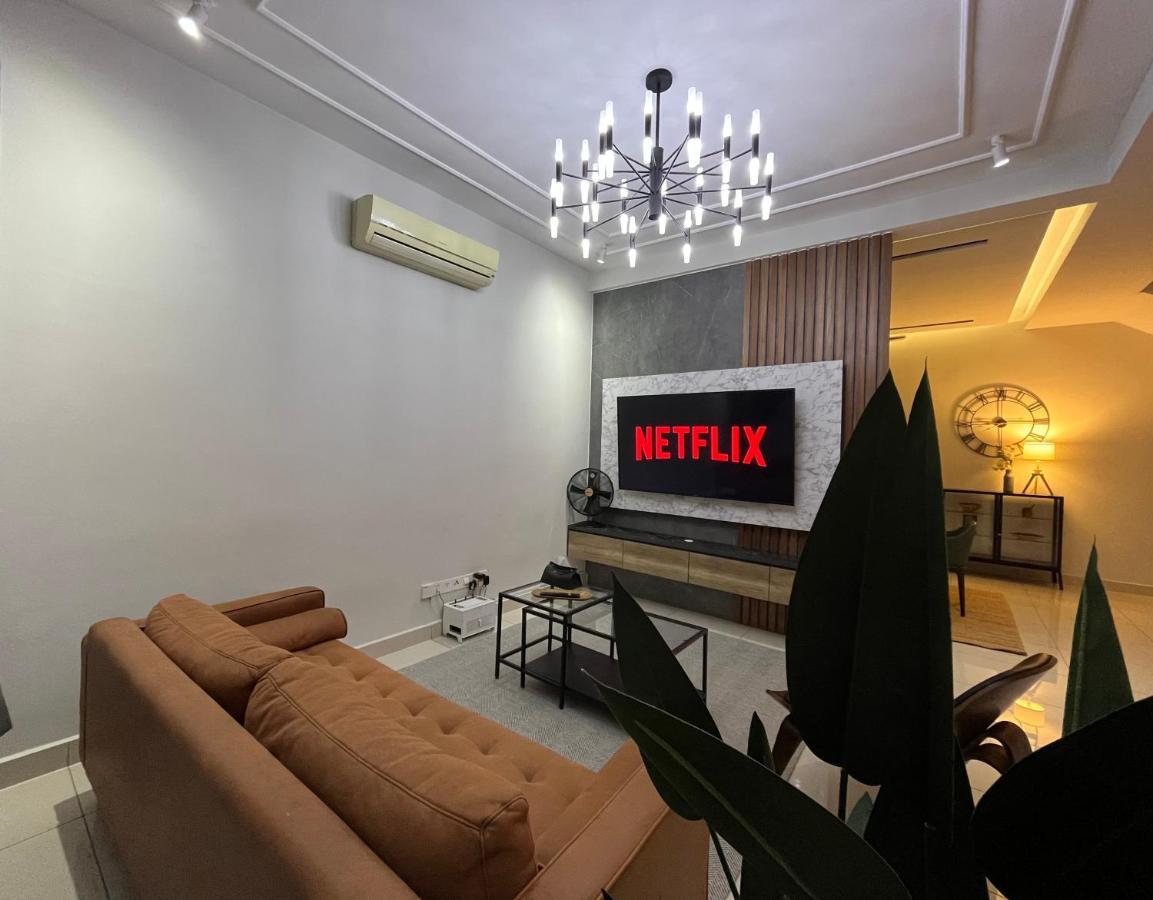 Luxury 2-Storey Terrace House Near Ioi City Mall ปุตราจายา ภายนอก รูปภาพ